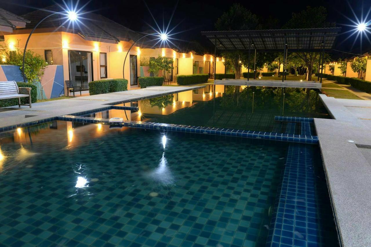 Green Adamas Resort チュンポーン エクステリア 写真