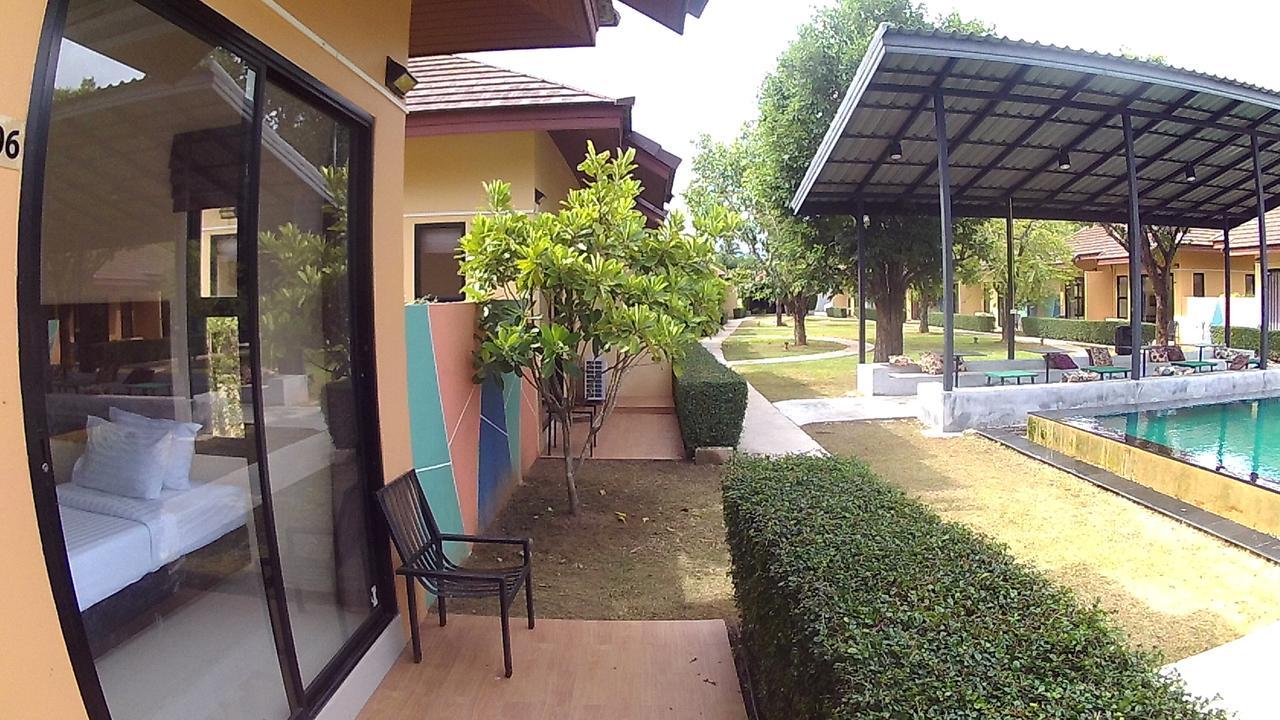 Green Adamas Resort チュンポーン エクステリア 写真