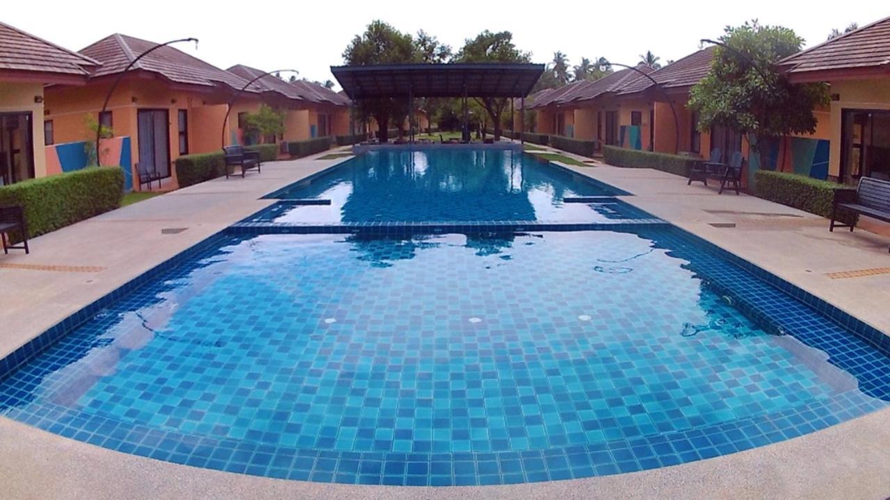 Green Adamas Resort チュンポーン エクステリア 写真