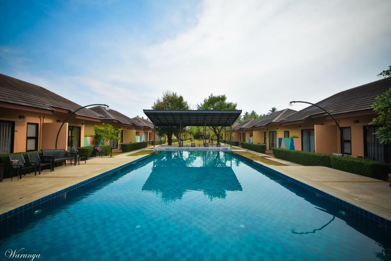 Green Adamas Resort チュンポーン エクステリア 写真